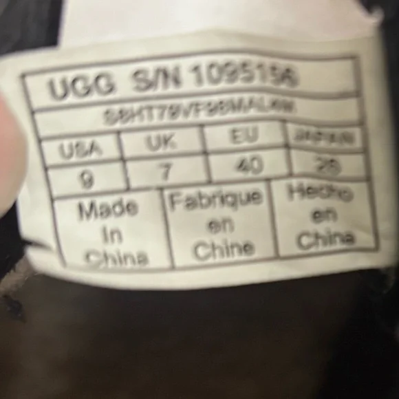 UGG Women’s Heather Black Rain & Snow Boots - Picture 9 of 9